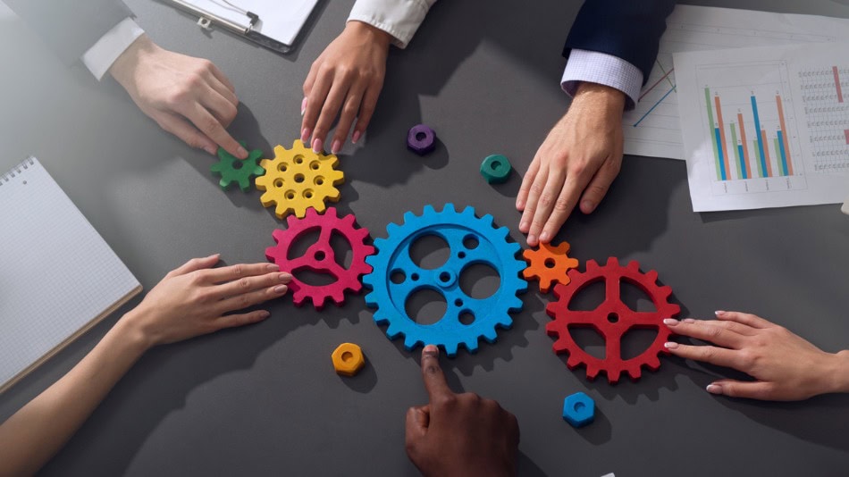 business-team-connect-pieces-of-gears-teamwork-partnership-and-picture-id1203832818